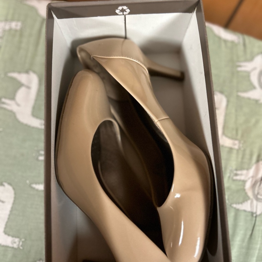 Life Stride comfy heel. Woman’s size 8 - Picture 2 of 6